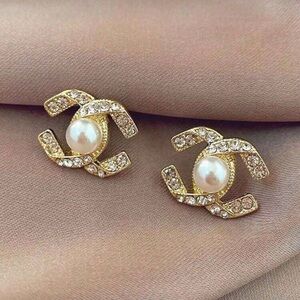 Elegant Gold Pearl Earrings